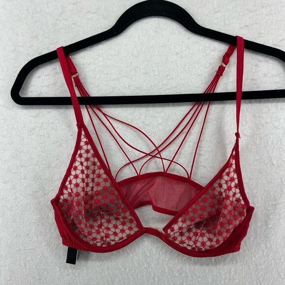 Victoria's Secret Other - Victoria’s Secret Bra Womens 34B Red Luxe Starburst Unlined Plunge Strappy Back